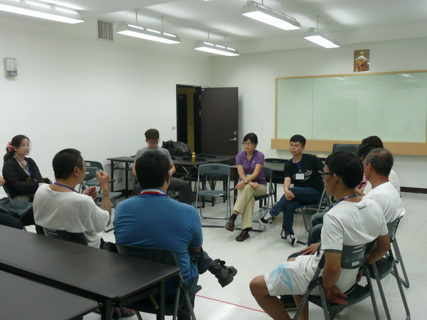 觀護人室於101年8月16日辦理「壓力調適-提升正向能量」藥癮者家屬團體